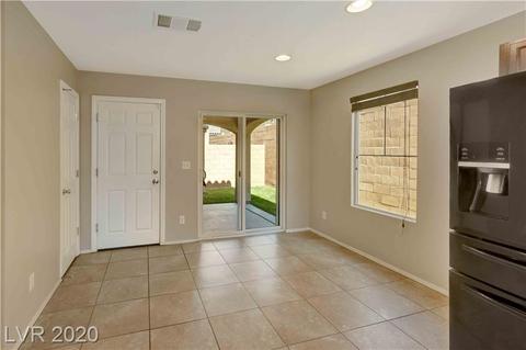 682 Swift Eagle Ave, Henderson, NV 89015 photo 12