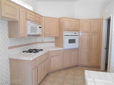 2156 Eaglepath Cir, Henderson, NV 89074 photo 11