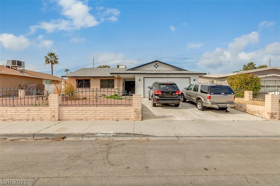  112 Candlelight St, Las Vegas, NV 89145 photo 3