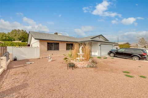 112 Candlelight St, Las Vegas, NV 89145