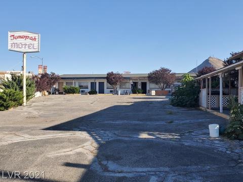 325 N Main St Tonopah Nv 89049 10 Photos Mls 2272560 Movoto