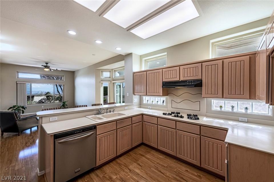  2412 Deer Lake St, Las Vegas, NV 89134 photo 7