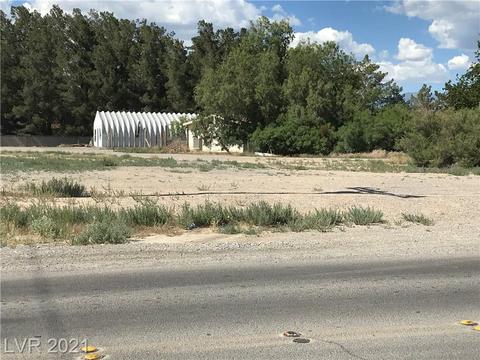6961 S Homestead Rd, Pahrump, NV 89048