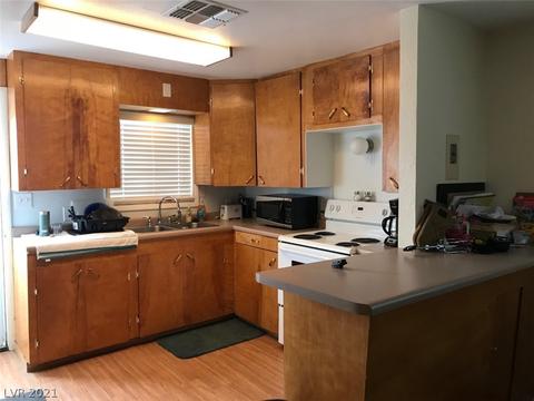 1312 Ely St, Ely, NV 89301 photo 4