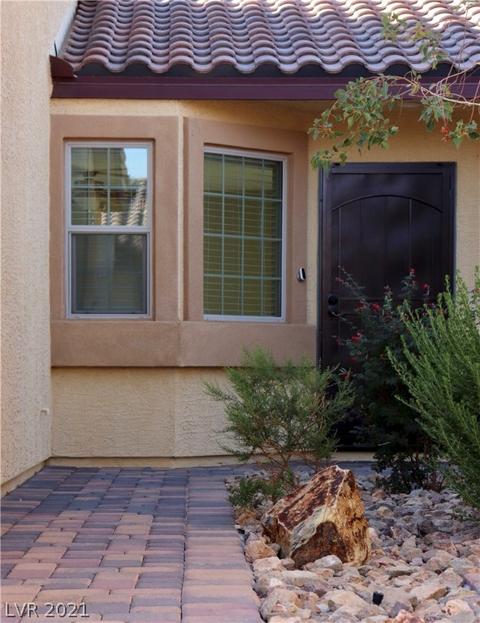 2806 Chetco River St, Laughlin, NV 89029 photo 2