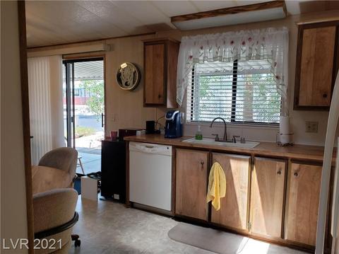 3352 Calanda St, Laughlin, NV 89029 photo 9