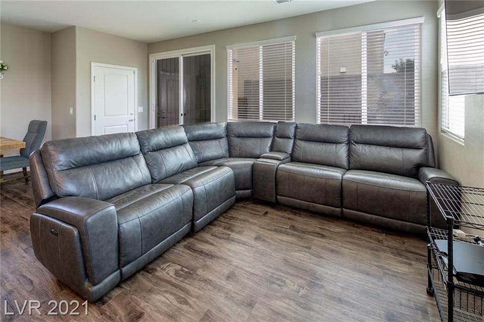  6925 Sunrise Crest Dr, Las Vegas, NV 89142 photo 10