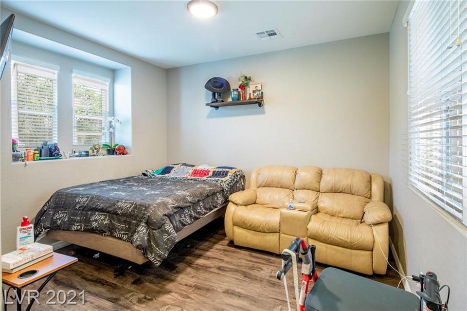  6925 Sunrise Crest Dr, Las Vegas, NV 89142 photo 14