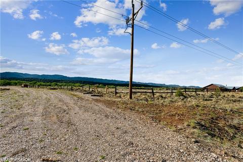 163 W Bryce Gate Cir, Hatch, UT 84735 photo 8