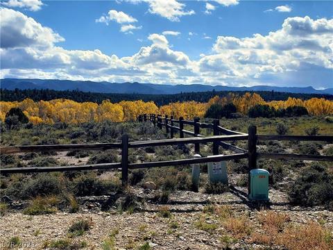 163 W Bryce Gate Cir, Hatch, UT 84735 photo 3