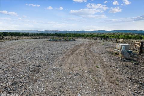 163 W Bryce Gate Cir, Hatch, UT 84735 photo 9