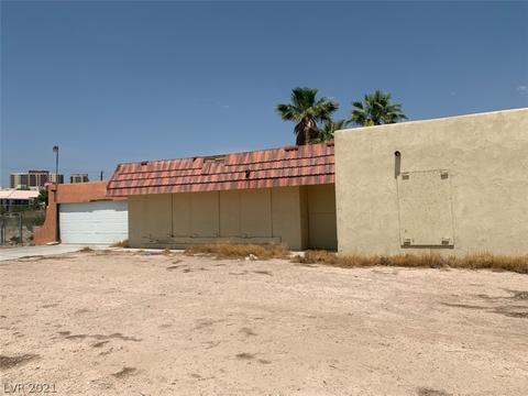 68 E Wigwam Ave, Las Vegas, NV 89123