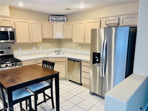 2220 Camel Mesa Dr, Laughlin, NV 89029 photo 4