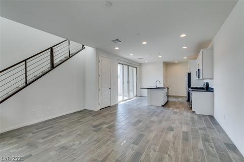 981 E Sunset Rd, Henderson, NV 89011 photo 4