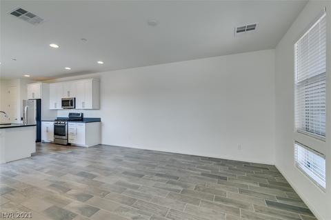 981 E Sunset Rd, Henderson, NV 89011 photo 3