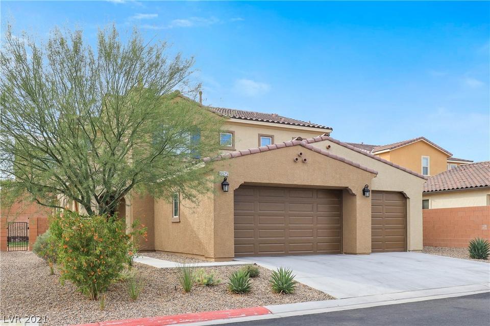  6525 Towerstone St, North Las Vegas, NV 89084 photo 2