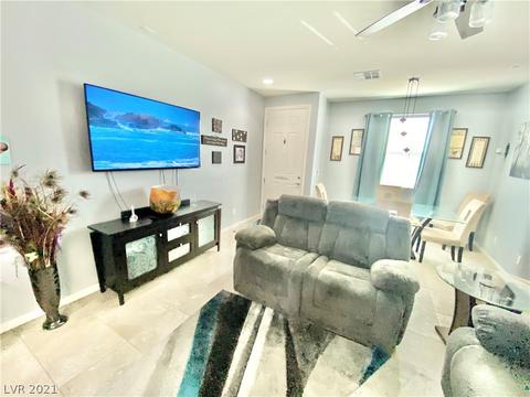 2689 Crystal Blue St, Laughlin, NV 89029 photo 2