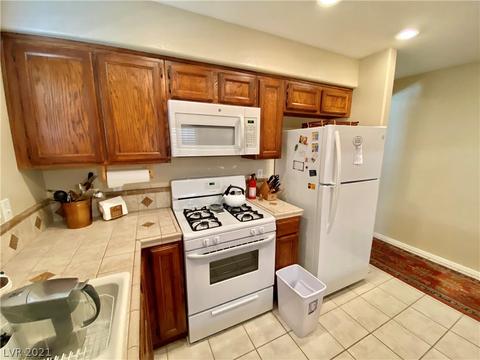 2170 Camel Mesa Dr, Laughlin, NV 89029 photo 10