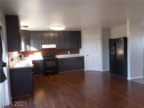 2335 Opal Dr, Ely, NV 89301 photo 2