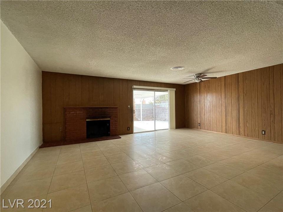  1116 Saylor Way, Las Vegas, NV 89108 photo 3