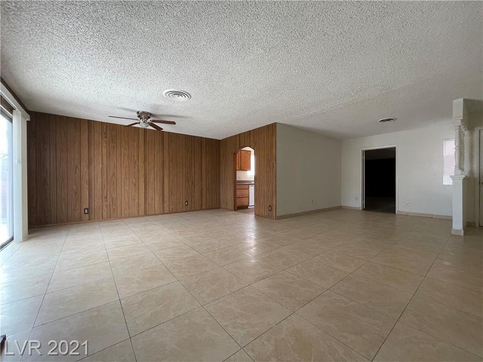  1116 Saylor Way, Las Vegas, NV 89108 photo 4