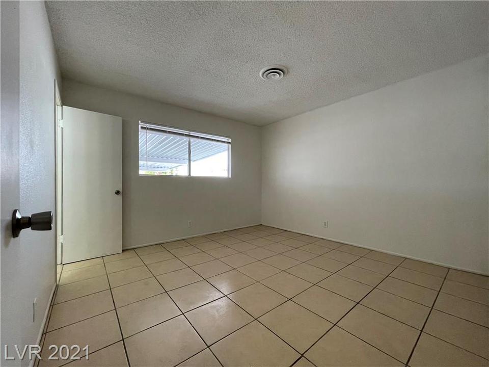  1116 Saylor Way, Las Vegas, NV 89108 photo 9