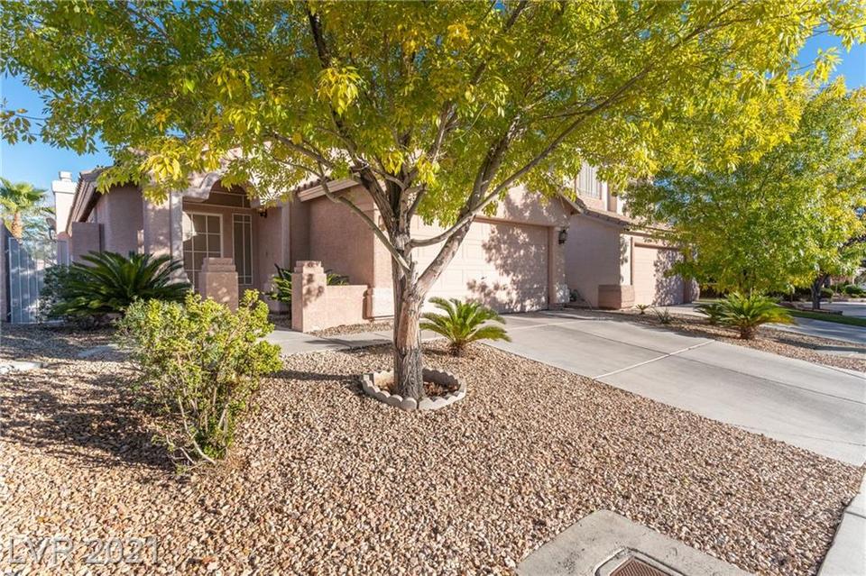  2580 Spruce Creek Dr, Las Vegas, NV 89135 photo 3