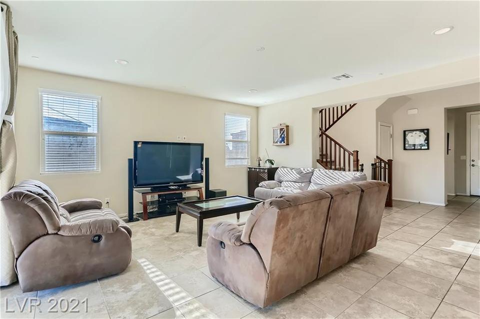  6508 Becket Creek Ct, North Las Vegas, NV 89084 photo 5