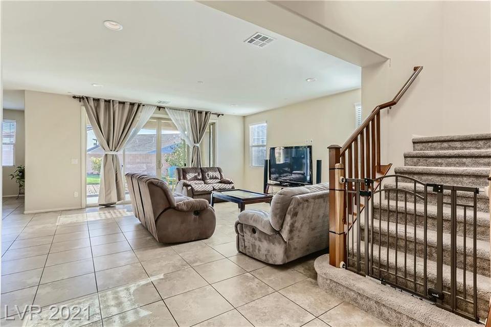  6508 Becket Creek Ct, North Las Vegas, NV 89084 photo 9