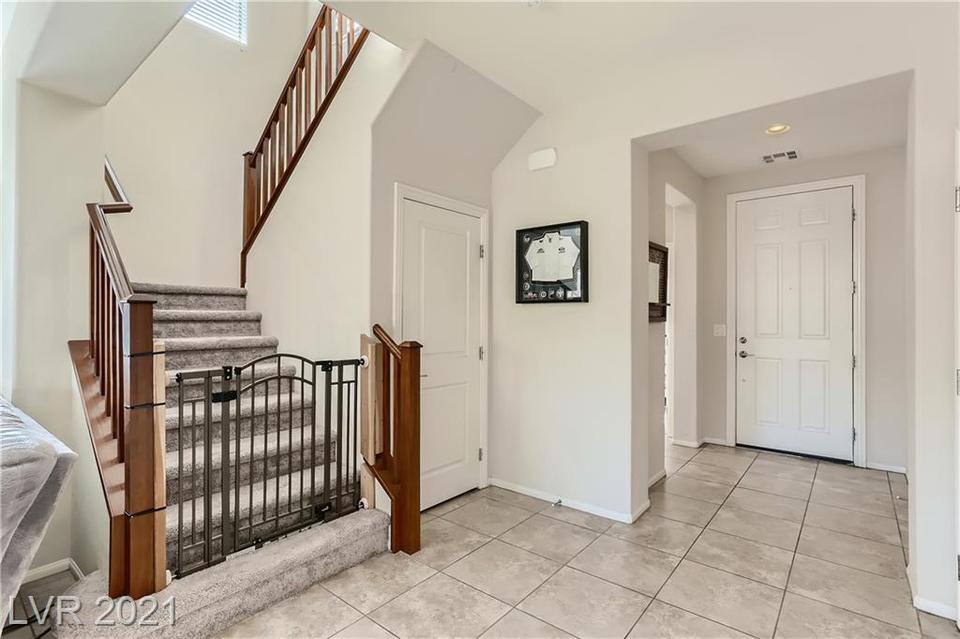  6508 Becket Creek Ct, North Las Vegas, NV 89084 photo 4