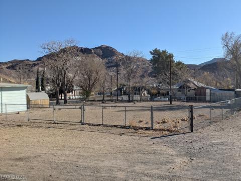 201 S 3rd St, Beatty, NV 89003