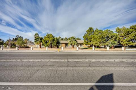 3335 N Torrey Pines Dr, Las Vegas, NV 89108