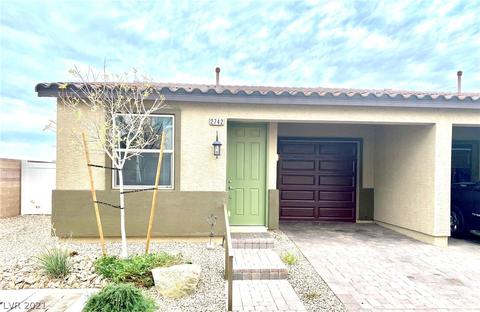 2742 Beacon Rock Dr, Laughlin, NV 89029