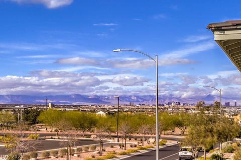 992 E Sunset Rd, Henderson, NV 89011 photo 3