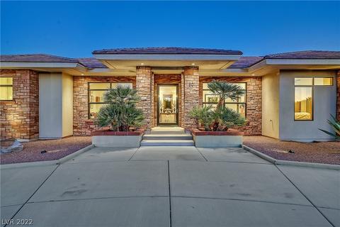 801 Campbell Dr, Las Vegas, NV 89107