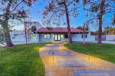 3141 Pioneer Way, Las Vegas, NV 89117