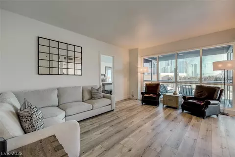 4575 Dean Martin Dr #707, Las Vegas, NV 89103