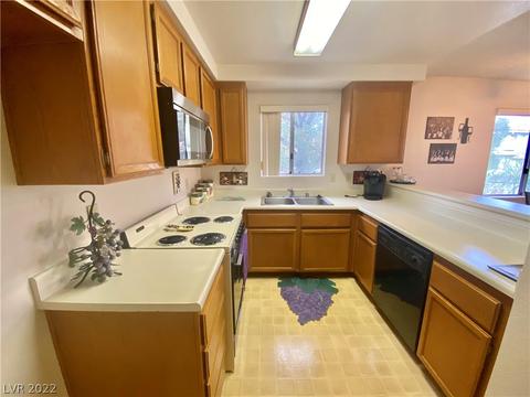 2240 Highpointe Dr #204, Laughlin, NV 89029 photo 6