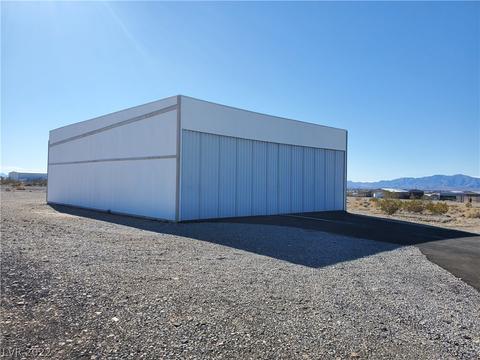 1290 Flight Pl, Pahrump, NV 89060