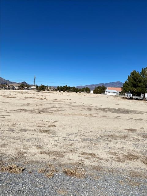 560 W Jarvis Rd, Pahrump, NV 89060