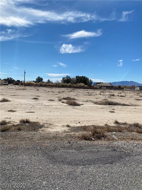 891 W Leffner Dr, Pahrump, NV 89060