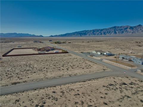 9661 Raymond St, Pahrump, NV 89048
