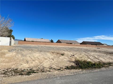 4821 Stoneham St, Pahrump, NV 89061