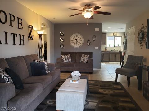 2802 Chetco River St, Laughlin, NV 89029 photo 3