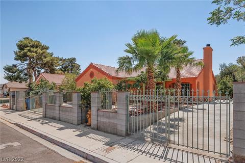 1653 Foxglove Dr, Las Vegas, NV 89142