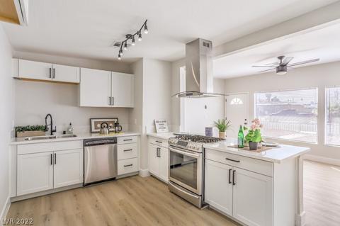 1405 Pacific St, Las Vegas, NV 89104