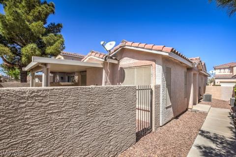 19 Belle La Blanc Ave, Las Vegas, NV 89123