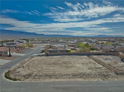 4851 Parkwood Dr, Pahrump, NV 89061