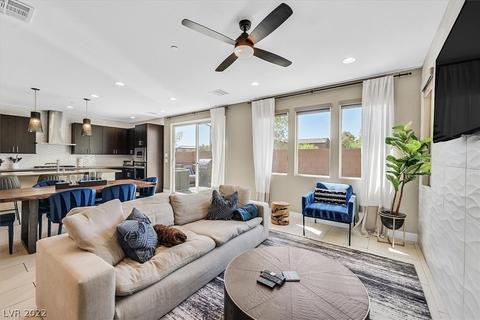 11375 Gravitation Dr, Las Vegas, NV 89135