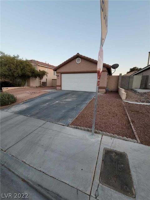 123 Newburg Ave, North Las Vegas, NV 89032